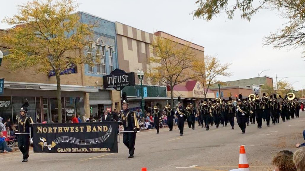 MillsReading's tweet photo. I 💛 the Harvest of Harmony parade. The Vikings looked and sounded awesome! https://t.co/ByMIbL9Wex