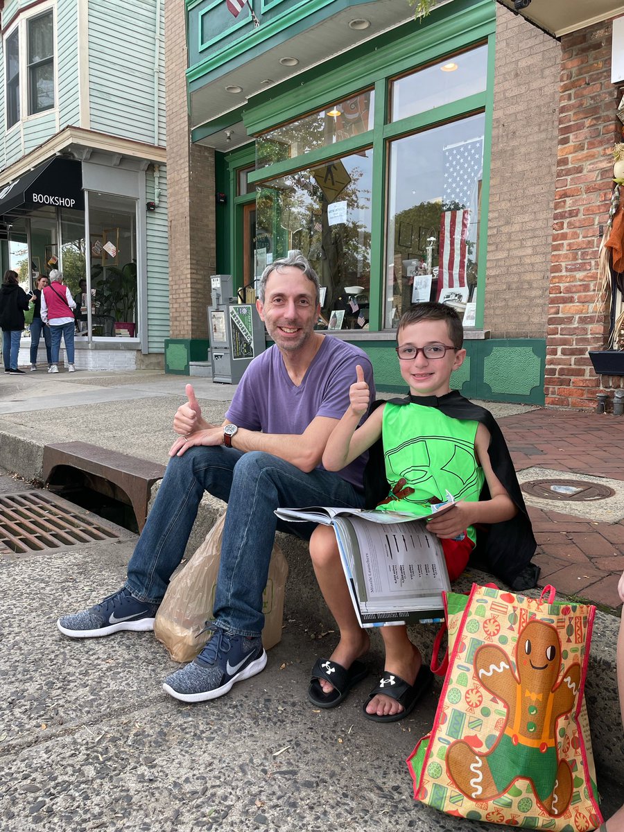 The Retrospect tweet media