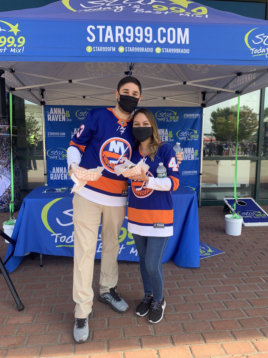 AHLIslanders's tweet photo. Isles Fan Fest is underway on the Plaza &amp; we are ready for pick drop at 2! https://t.co/P4JyJJ6zjM