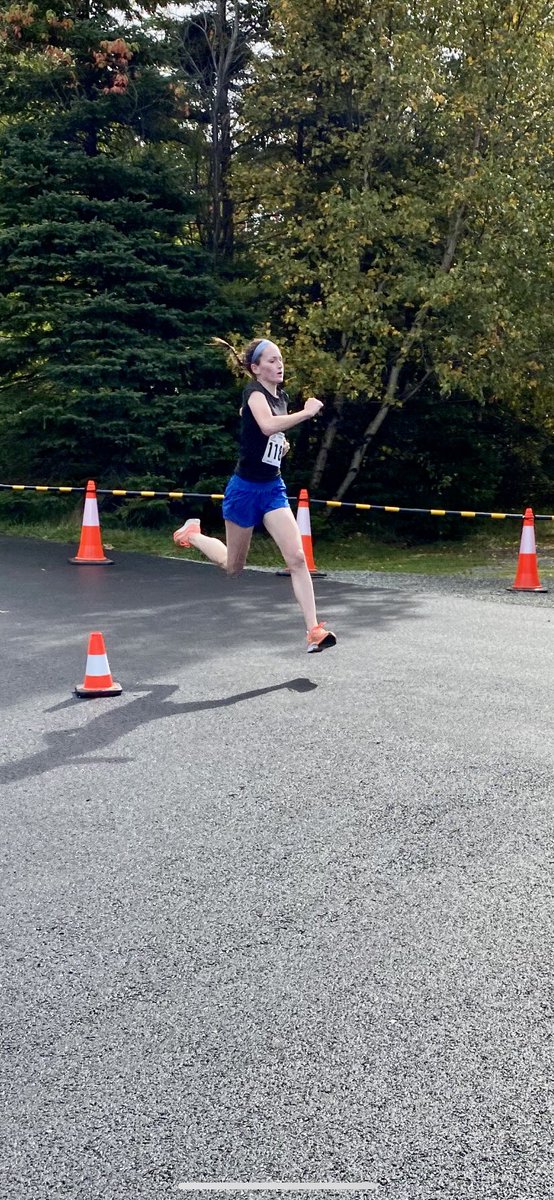 MsPhillipsSPJH's tweet photo. Big Python Congratulations 🎉 to Victoria Tuff who placed second 🏅in the grade 8/9 girls Cross Country race today!!! Awesome job, Victoria!! 💪👊🏃🏻‍♀️@SPJH_PE @SPJHPythons https://t.co/qb1UXKpjcJ