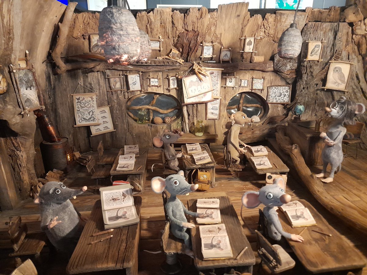 AlbinRey26's tweet photo. Magnifique rencontre aujourd'hui avec les parrains et marraines de la @FondationUAE ! Merci beaucoup pour l'organisation de cette journée où nous avons pu evoquer les enjeux de la fondation ainsi que découvrir le musee du film d'animation de Annecy.  #fondationUAE #curlture https://t.co/ZWg7zQNaxL