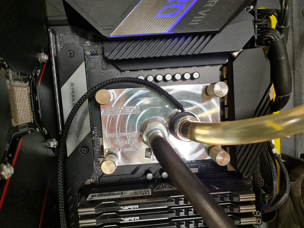 ElmTechDev's tweet photo. Details of our #elmTech #dlc direct liquid #cooling technology coming out soon! 
Outperforms all heat spreader systems, with direct liquid heat transfer from the top of flat bare silicone chips. #cpu #gpu https://t.co/8GxHanbMtb