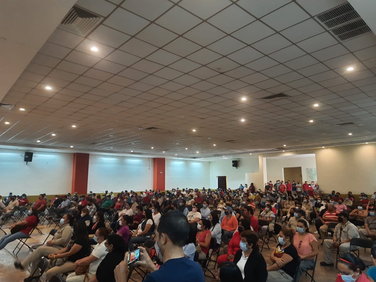 KarlaLimonTole1's tweet photo. @YoApoyoaMLH @Pemex #HabemusContrato es un orgullo pertenecer al gremio Sindical, Pemex ha sido respetuoso a nuestro #CCT . Gracias al apoyo de la Lic.  @LuisaAlcalde al ser la mediadora y a la Comisión Revisora del CCT por siempre defendernos en todo momento. MLH recuperándose  favorablemente 🙏😃 https://t.co/ilI6nxcu5h