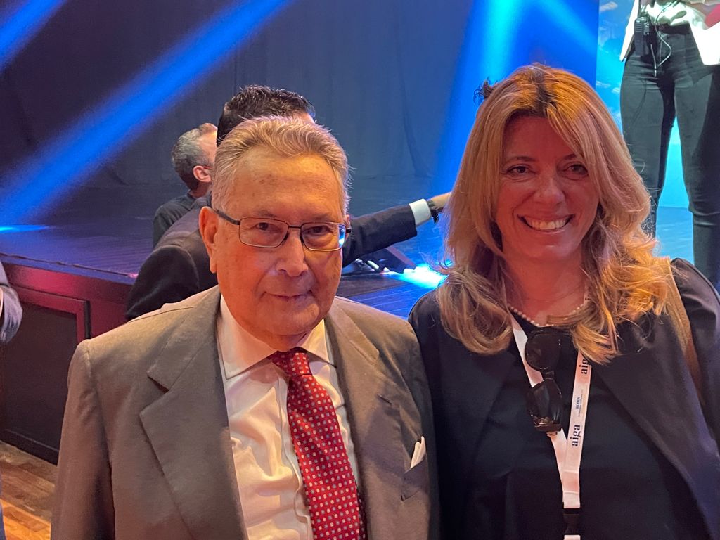 aiga_genova's tweet photo. 🔷️ XXVI CONGRESSO ORDINARIO @giovaniavvocati "Ricostruire il presente progettando il futuro": @aiga_genova c'è!!!

#AIGA #AIGAGenova
#avvocati #studiolegale https://t.co/bumHZTg6kY
