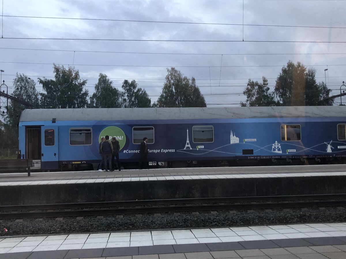 I caught you #connectingeuropeexpress in Alvesta station (Sweden) ! Going back tonight to Malmö and Hamburg tomorrow morning. Your Europe tour is almost done. Wish you a good trip to Paris <a href="/Transport_EU/">EU Transport</a> #euyearofrail