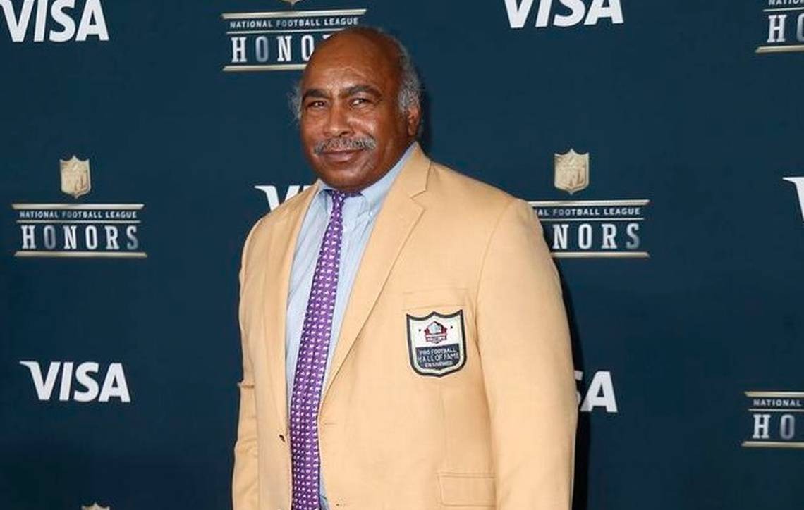 Let celebrate NFL Hall of Famers who attended HBCUs!

Michael Strahan - Texas Southern University
Shannon Sharpe- Savannah State University
Jerry Rice- Mississippi Valley State University
Willie Lenier- Morgan State University

#HBCUs #MSIs