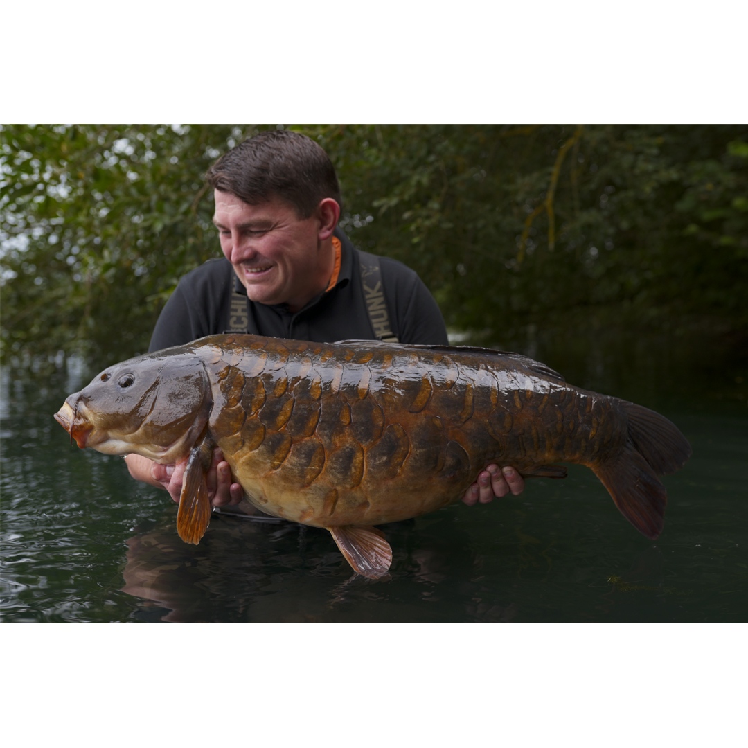 StickyOfficial's tweet photo. 🔥Lincolnshire perfection! 🔥

When you dream of catching big, beautiful carp, we image that it wouldn't look too far away from what Jim Wilson managed to catch when he was joined by the Cypography cameras for a day in recent weeks. 

#TheKrillActive #StickyBaits https://t.co/6xLhKdpG8T
