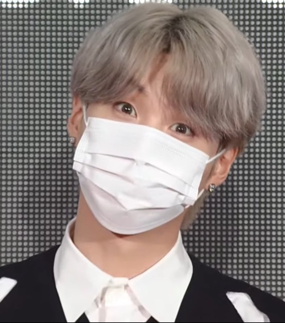 Lavende03's tweet photo. @BTS_twt Yoongi 💜💜💜💜 https://t.co/tIhRvSs19Q