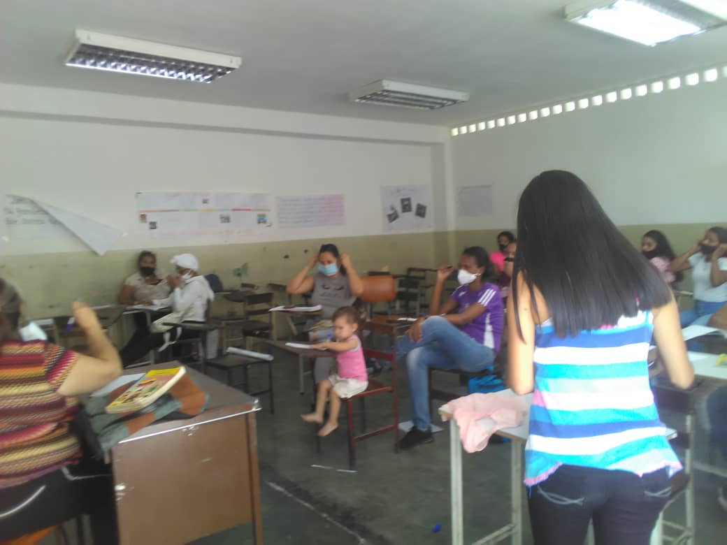 UlguZamora's tweet photo. UNEM SR-UTGU Miranda-ULGU ZAMORA.  Encuentro presencial de PNF INICIAL NB45.  Sábado 02-Octubre-2021. https://t.co/w0AVruqMEg