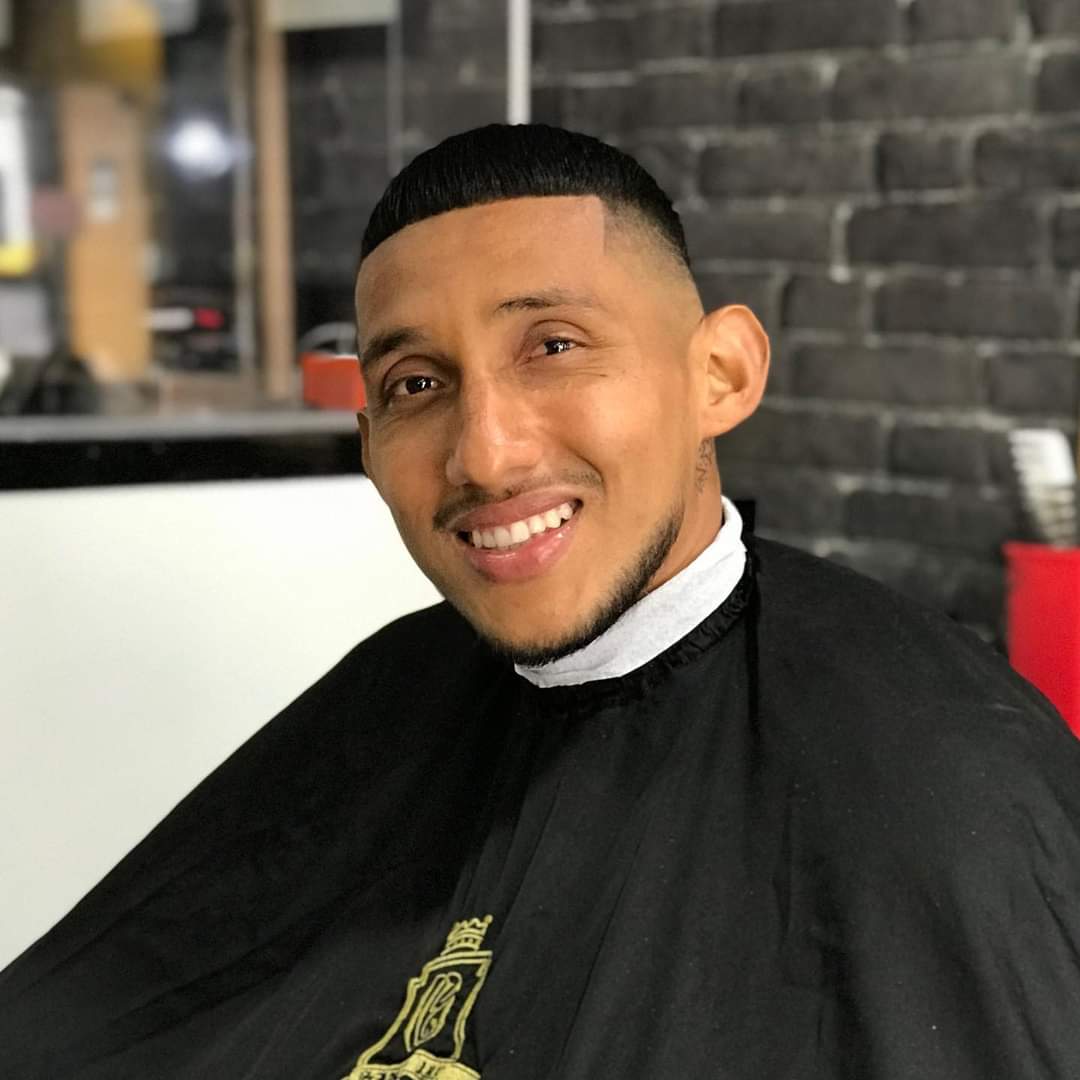 JJBarber99's tweet photo. ✂️🍿⚽️🇵🇪
@christoferG92 
-----------------
#CGBarberShop #lince #limaperu #barbers #style #hairctu #fade #Peru #barbershop https://t.co/6sbAPHEgky
