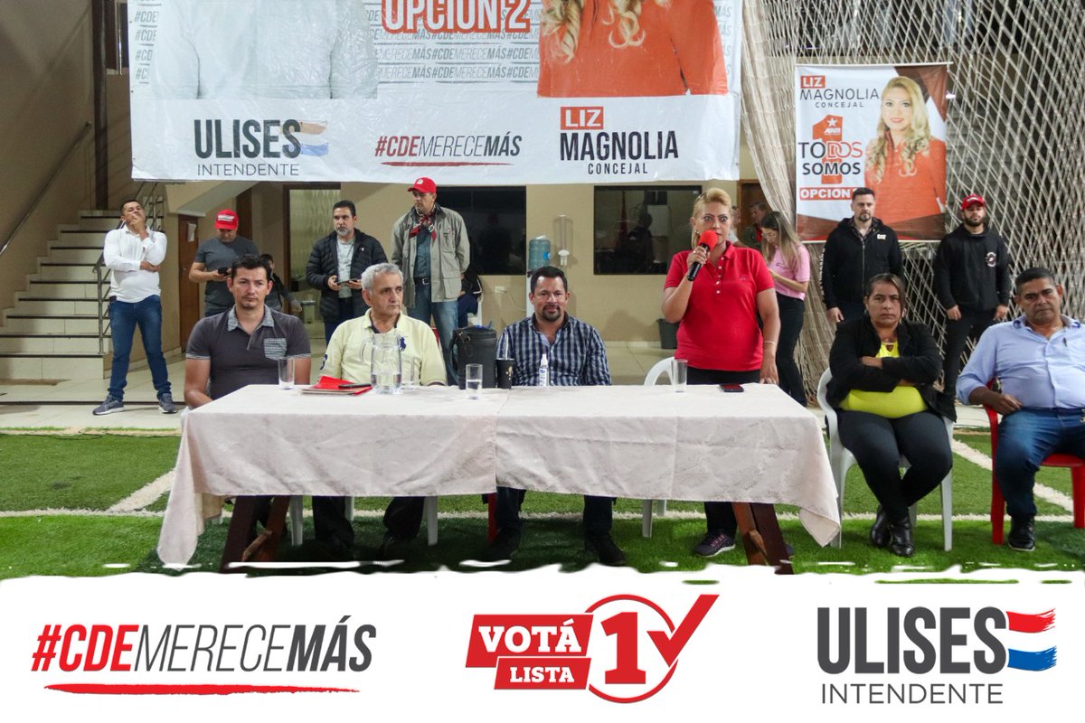 UliQuintana's tweet photo. ♦ Liz Magnolia futura concejal encabezó una importante reunión con los Presidentes de Asentamientos en el PC central del Movimiento Unidos Podemos🚩
#Lista1
#UlisesIntendente
#CDEmereceMás https://t.co/pX73gdwi7I