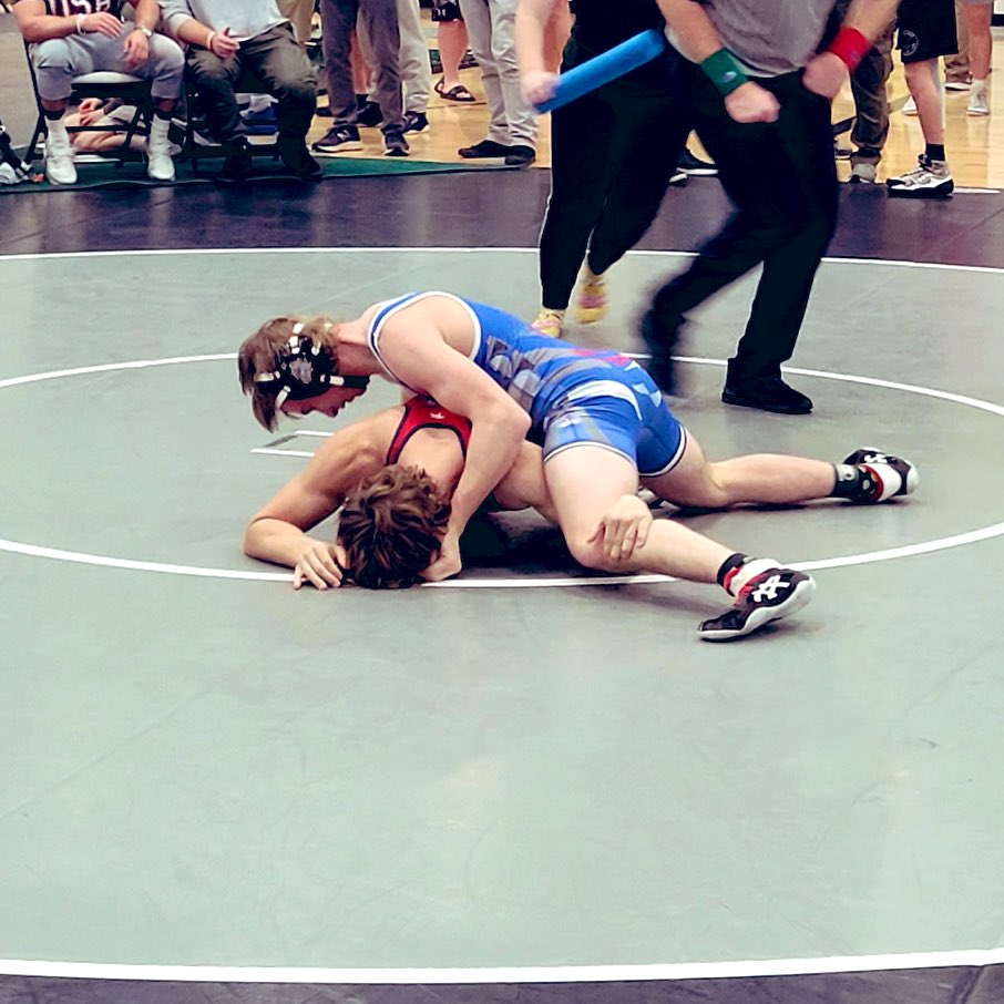 Wrestle_CHS's tweet photo. Lucas Gideon and Cohen Bane with wins at the Fall Brawl Tournament in Kansas City!!! https://t.co/hwhz90zOn9