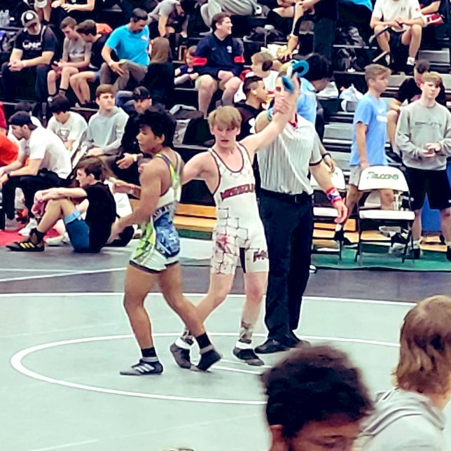 Wrestle_CHS's tweet photo. Lucas Gideon and Cohen Bane with wins at the Fall Brawl Tournament in Kansas City!!! https://t.co/hwhz90zOn9