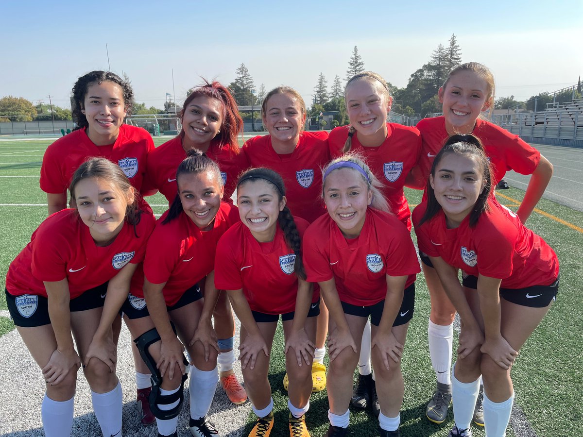 sanjuansouth's tweet photo. Winning! 04 Red raise their league record to 3-1!🔥⚽️👏 #sanjuansouth #BetterTogether #Yeahboiii https://t.co/3TVIahzMbN