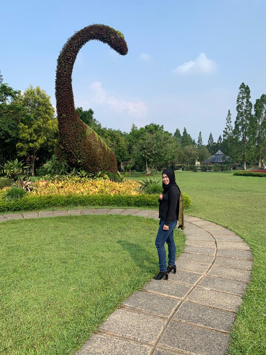 rienaanshari's tweet photo. Setinggi apapun aku tetap lebih tinggi dino...wekaweka https://t.co/O7GHSSbK1h