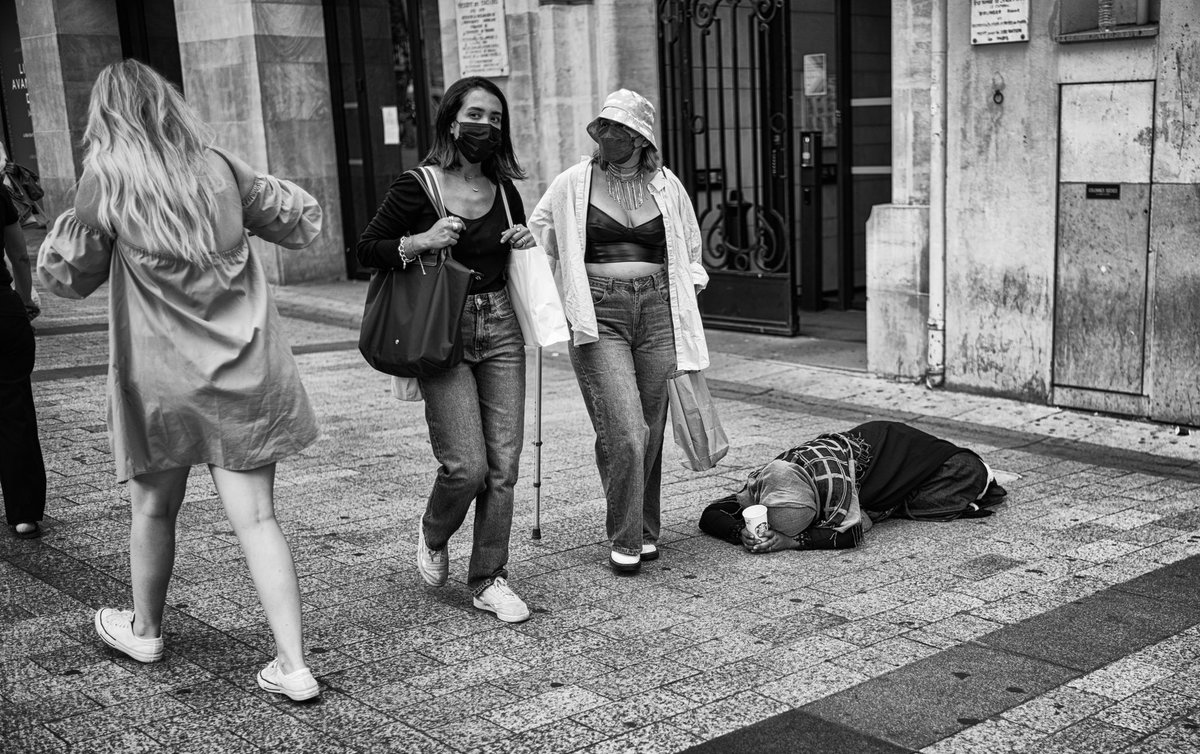 gotcha_5's tweet photo. It’s such a sad state of humanity when we can pass by a homeless person on the street and not even acknowledge their existence. #ShameOnYou #humanity https://t.co/XEgyYa543S