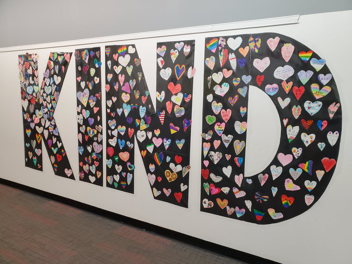 MCUSD223's tweet photo. Monroe Center students and staff care about kindness. Check out this year's school mural. #MCRocks #WeAreMCUSD https://t.co/YJ2VANJNrp