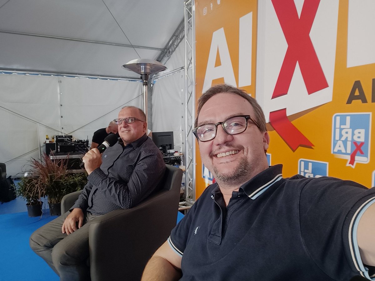 paoloroversi's tweet photo. A day in #librixia #festival #noir #scrittori https://t.co/JJtQFKs6kv