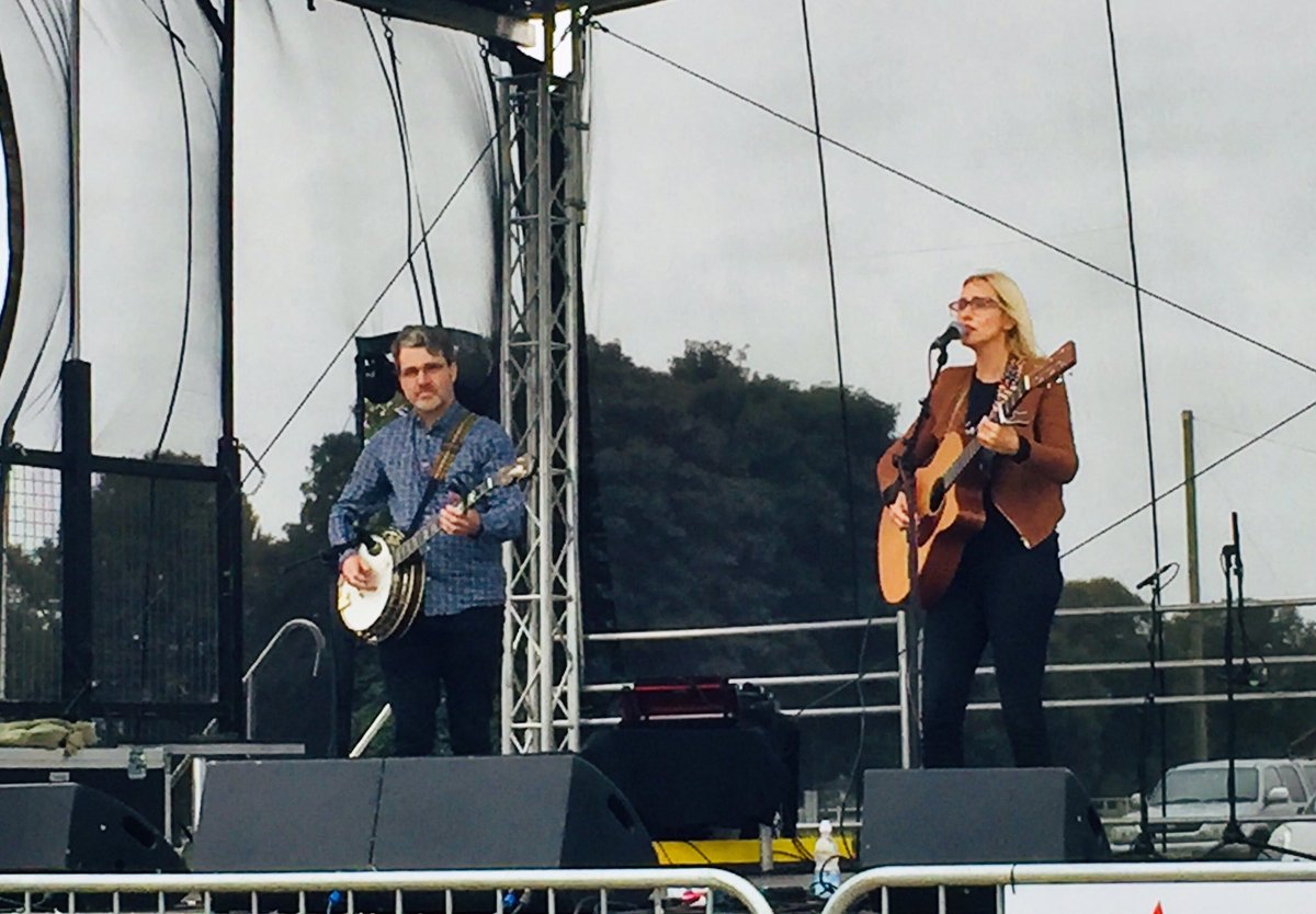 lisaredford's tweet photo. Thanks to #Norfolk #HarFest @theshowground for having me perform today. A lovely #event & celebration of the season @norfolkshow 🪕🎵 #livemusic #country #americana #guitar #banjo #acoustic #acousticguitar #stage #Norwich #norfolkshowground #harvest https://t.co/RGflqH8TtD