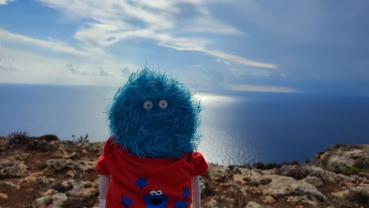 LeonFettel's tweet photo. Sunrise - sunset 😎🌞🏝️
#Holidays  #Travel #Blue #Malta
#DingliCliffs #LeonWpodróży
Tu to się dopiero tło zlało ze mną, prawda @rosmoc ?😉
#Fototapeta https://t.co/SDcGRw3umQ