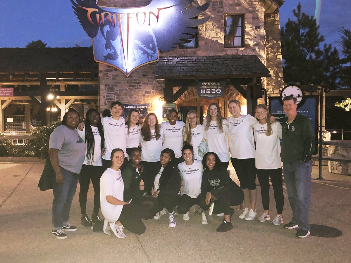 TribeAthletics's tweet photo. Great to see everyone out at #TribeFrightNight at @BuschGardensVA on Thursday! 

Visit #BGWHOS through Oct. 31. https://t.co/UDUuC9azOB