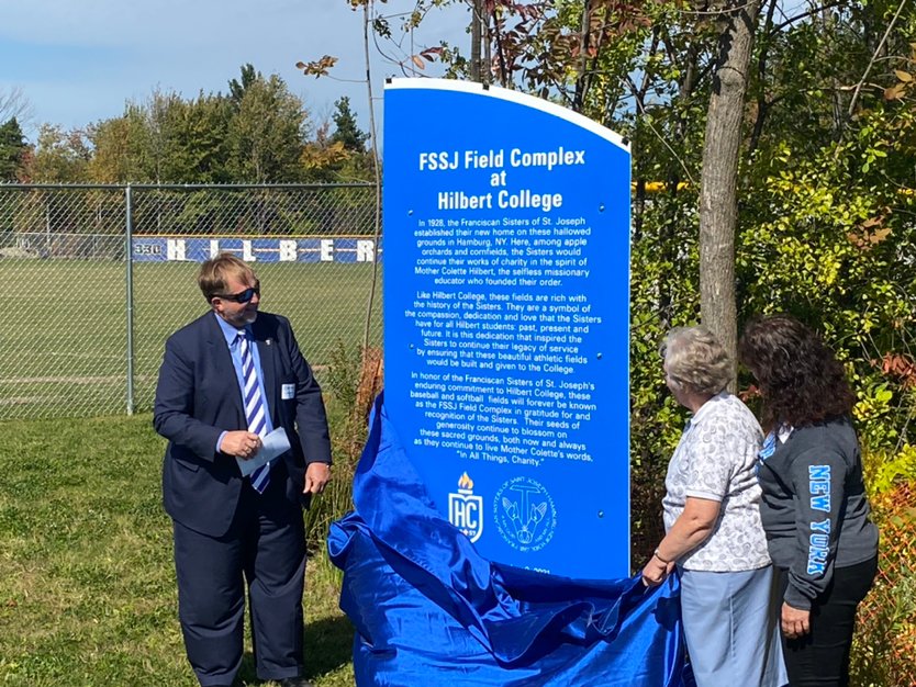 Hilbert College tweet media