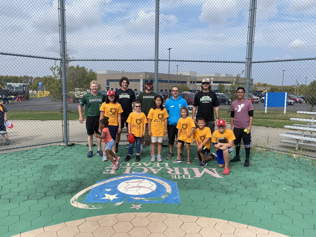 Andrew Gavin tweet media