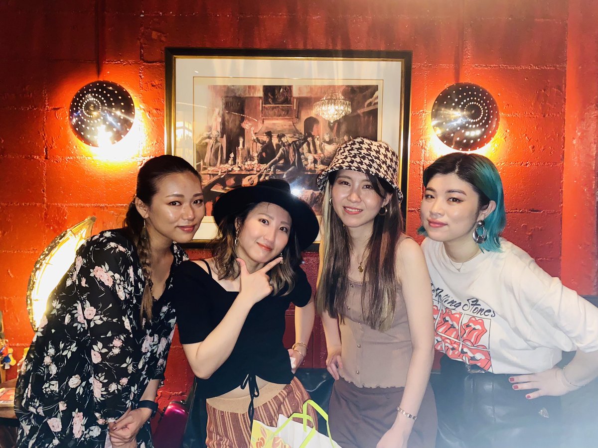 どう考えてもええライブ、ええ日でした❤️‍🔥バーニング❤️‍🔥
チケットもほぼソールド！！大感謝！！
ご来場下さった皆様、対バンのウエノレイさん、K'n'Kさん、DJのゆかりさんありがとうございました！

オレスカホーンの皆様、あまなさんも遊びに来て下さってもうなんかアガる要素しかない1日でした🥺