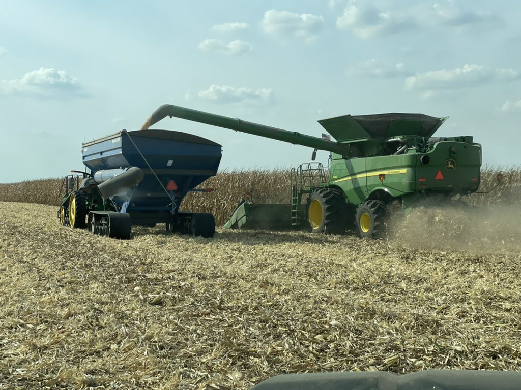 Anybody run <a href="/kondex/">Kondex Corp</a> Straw Claw chopper knives on your JD combine?  My S680 has them, lost a set, and debating finding replacements or switching back to JD