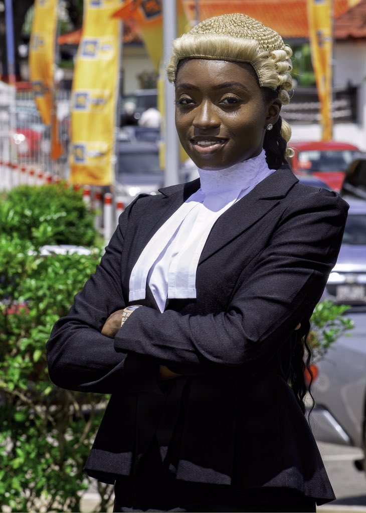 ama_dacosta's tweet photo. A beautiful end to the 6-year journey I embarked on at the age of 16
I’m a lawyer now 🥳🥳🥳 https://t.co/G3ddyPCWdQ