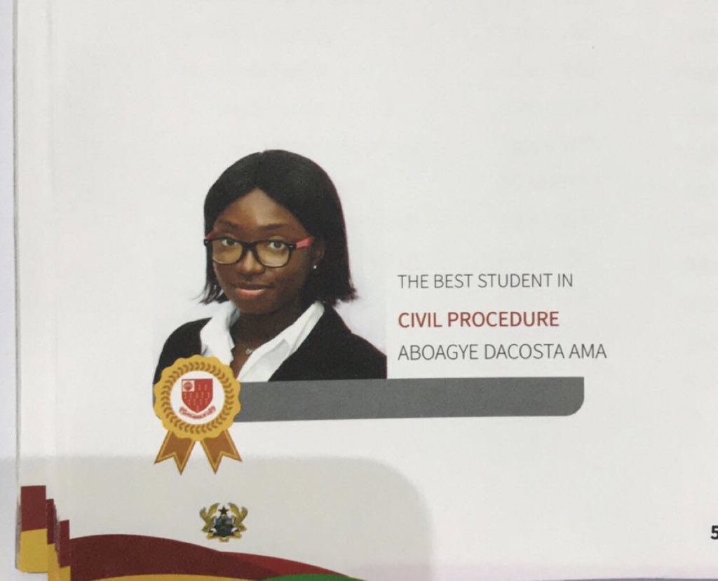 ama_dacosta's tweet photo. A beautiful end to the 6-year journey I embarked on at the age of 16
I’m a lawyer now 🥳🥳🥳 https://t.co/G3ddyPCWdQ