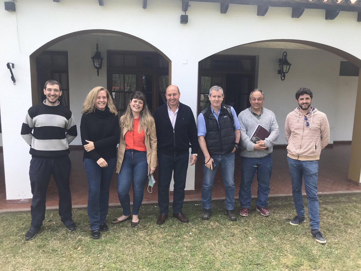 CiafbaCentro's tweet photo. Nueva CDR del @CiafbaCentro 

#AsambleaRegional2021 de la #RegionCentro del #CIAFBA
#SomosColegio
@CiafbaOficial https://t.co/Oorrl6Kwlc