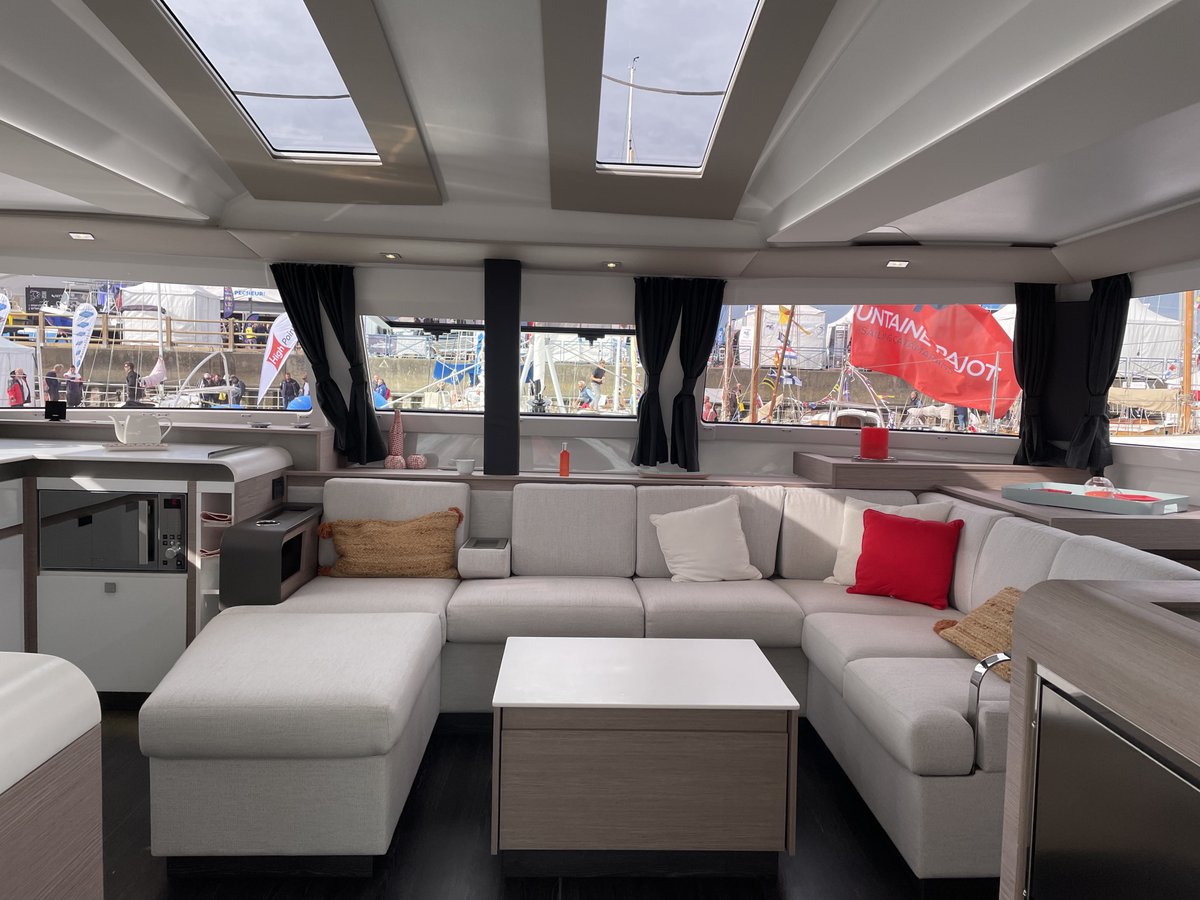 Cet hier destination les Caraïbes en catamaran et sur notre nouveauté Elba45 #fountainepajot #elba45#lesgrenadines#martinique#caraibes#catamaran#katamaran#