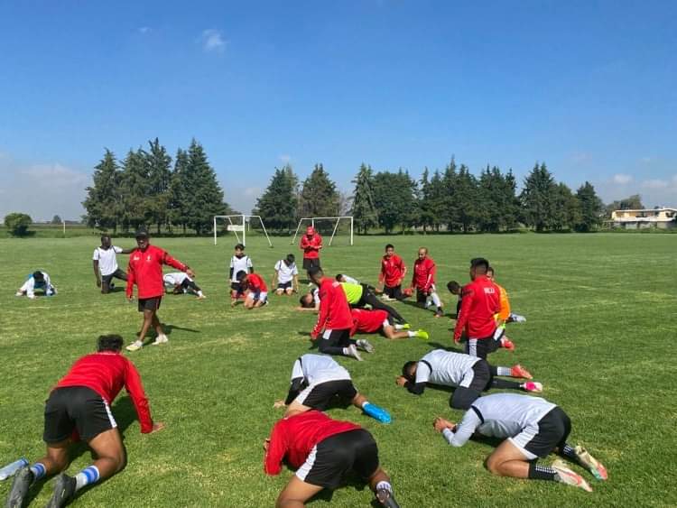 NezaFutbol's tweet photo. ♦️Cerramos trabajos de preparación y estamos listos mañana salir con todo a ganar.   

¡Vamooos Neza! 🇲🇨 🇦🇹

#CuernosArriba 🤘🏼 https://t.co/m9N1HviEdK