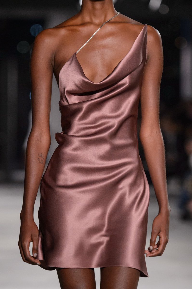 Cushnie et Ochs Fall 2018 dress