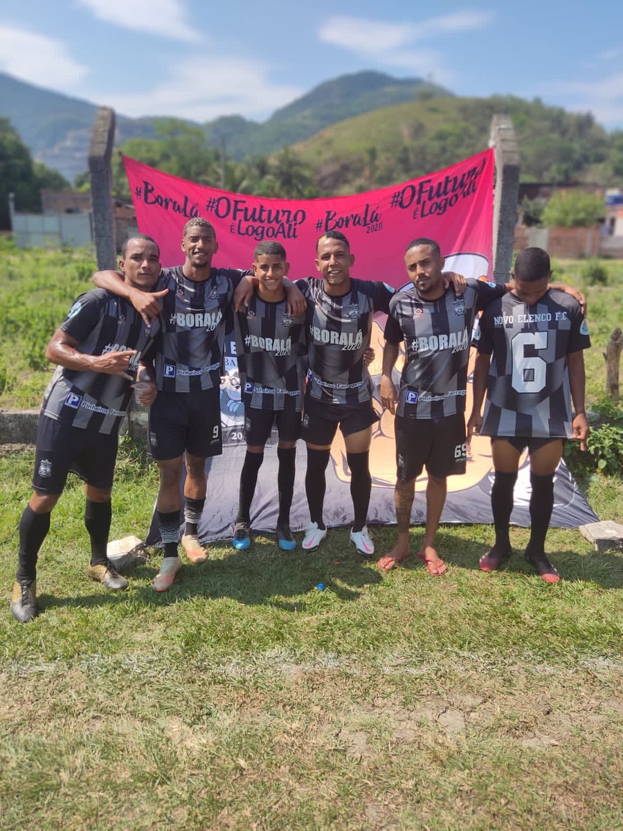 NovoElencoJPI's tweet photo. VITĂRIAAA
Na partida de hoje nossa equipe aplicou o famoso chocolate com o placar elĂĄstico de 8 x 0 contra a equipe On-line com Deus!
Gols: 1x Nem, 1x Wender, 2x Caveira, 2x Tinem, 1x Fhill, 1x Vitin
AssistĂȘncias: 1x Wender, 2x GB, 2x Fhil, 1x Nem, 1x Lesli, 1x kante
#hyfle https://t.co/ckH19PYotF