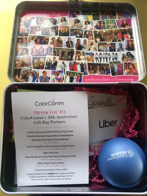cindygallop's tweet photo. The cherry on top of @lwesleywilson's @ColorCommntwk #ColorComm10 luncheon - we do love a good goodie bag 😍 Thanks @MoetUSA #CremedelaMer @sprinkles @carolsdaughter @Uber @JetBlue @effiespaper @GlowRecipe #Colorcomm https://t.co/qmiC7IYmc8
