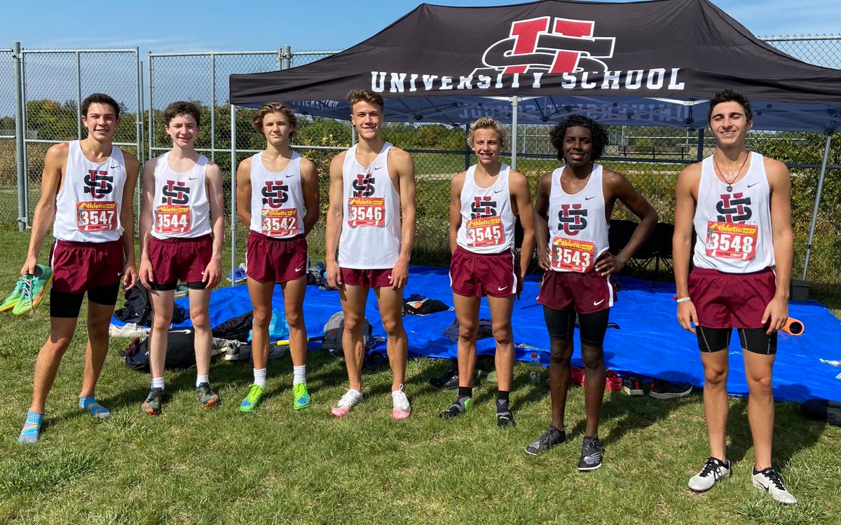 University School’s varsity cross country team competed at the Midwest Meet of Champions in Columbus today. Coming in 1st for the team and 4th overall with a time of 16:32 was senior Nate Miller. Nearly every member of the team ran a personal best. Way to go!
