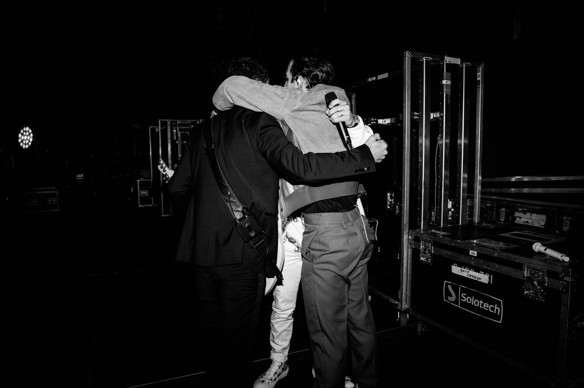 jonasbrothers's tweet photo. About last night 🤯 #RememberThisTour https://t.co/G1bfXUDgrQ