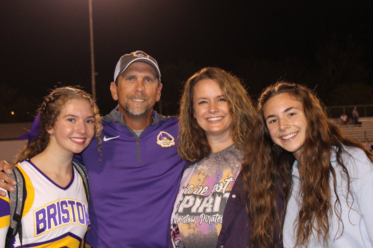 KayleeBreannJ's tweet photo. FAMILY https://t.co/UbQOhyy8YH