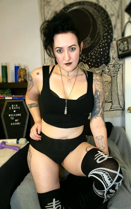 I'm back! It's a great weekend to start off the Halloween season. Your favorite spooky witch babe is<a href="/tag/bluemonday"class="tags"><span>#bluemonday</span></a><a href="/tag/smcontest"class="tags"><span>#smcontest</span></a>