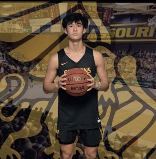 Team Keon Johnson (@eab_tennessee) on Twitter photo Good luck to #EAB2021 fam as they enter their 1st wknd of college practice‼️#3SSB ❤️💙
<a href="/igb_kaleb/">Kaleb Brown 👨🏽🎤</a> (Huntsville,AL)
<a href="/MizzouHoops/">Mizzou Hoops</a>
<a href="/GrantSlatten/">Grant Slatten</a> (Sparta)
<a href="/OleMissMBB/">Ole Miss Men’s Basketball</a>
<a href="/reedkemp_/">reed kemp</a> (Franklin)
<a href="/MWSUMBB/">Griffon Hoops</a>
<a href="/Big_Smooth_2021/">Alex Anderson</a> (Memphis)
<a href="/USAJagsCoachRR/">Richie Riley</a>
<a href="/PG_Taye/">Taye Fields</a> (Huntsville,AL)
<a href="/MWSUMBB/">Griffon Hoops</a> Good luck to #EAB2021 fam as they enter their 1st wknd of college practice‼️#3SSB ❤️💙
<a href="/igb_kaleb/">Kaleb Brown 👨🏽🎤</a> (Huntsville,AL)
<a href="/MizzouHoops/">Mizzou Hoops</a>
<a href="/GrantSlatten/">Grant Slatten</a> (Sparta)
<a href="/OleMissMBB/">Ole Miss Men’s Basketball</a>
<a href="/reedkemp_/">reed kemp</a> (Franklin)
<a href="/MWSUMBB/">Griffon Hoops</a>
<a href="/Big_Smooth_2021/">Alex Anderson</a> (Memphis)
<a href="/USAJagsCoachRR/">Richie Riley</a>
<a href="/PG_Taye/">Taye Fields</a> (Huntsville,AL)
<a href="/MWSUMBB/">Griffon Hoops</a>