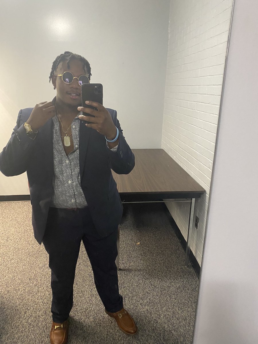 tjsupreme23_'s tweet photo. Never had alot, this is all I need #clb 🕺🏾#HomECUming https://t.co/SflRssiiWV
