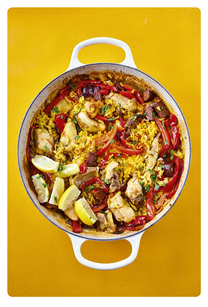 AnythingGoesL's tweet photo. Looking for super easy, delicious comfort food? You NEED this 1 Pot Paella recipe in your life! Get it here, page 16: https://t.co/dx199wjj3u #Recipe #Autumn #InTheHome https://t.co/IzdT2WmTW2
