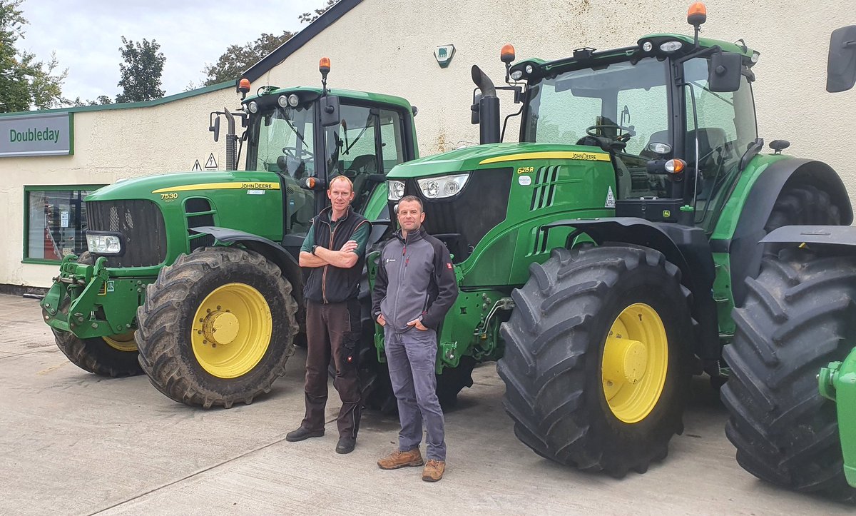 DoubledayGroup's tweet image. Saturday collection! Doubleday Kings Lynn Sales Representative Richard Wales had the pleasure of taking in a 2007 John Deere 7530 this morning &amp;amp; handing over this quality used John Deere 6215R to Ben Morton of WI &amp;amp; M Morton &amp;amp; Sons. Thank you for you business Ben! #CollectionDay