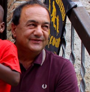 "Ich wünsche euch, Ungehorsam zu sein, wenn wir Befehle erhalten, die unser Gewissen demütigen.
Ich wünsche euch, es zu verdienen, Rebellen genannt zu werden." #MimmoLucano

Mimmo Lucano wurde zu 13 Jahren Haft verurteilt. Hier eine Rede von Ihm aus dem Jahr 2018.
👇🏽 Thread👇🏽