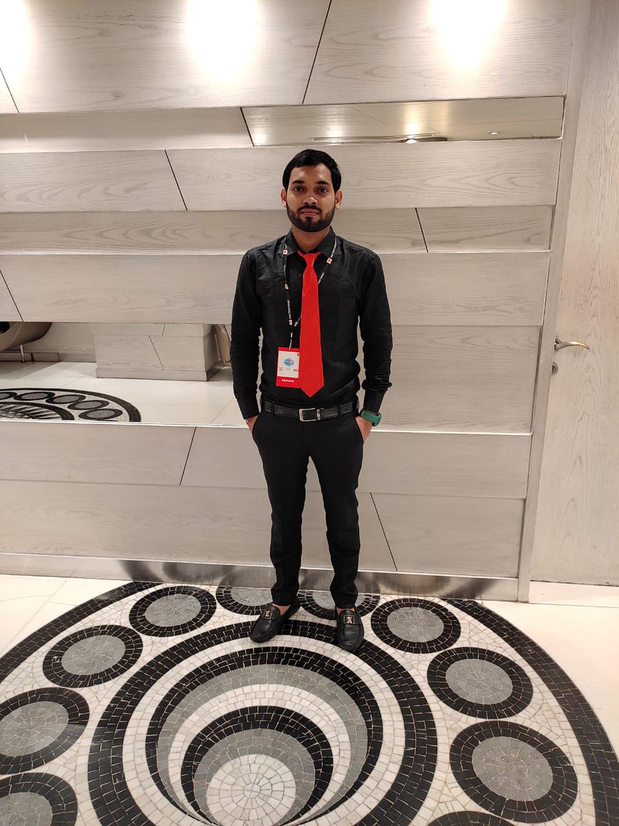 KunalRaj7781's tweet photo. Be a worrier in the room of worries! #life #liveitt #passion #Cp #Time #moments #fair @msdhoni SIR @iHrithik SIR @advani_kiara MAM @JubinNautiyal SIR https://t.co/oA9hEhsUW4