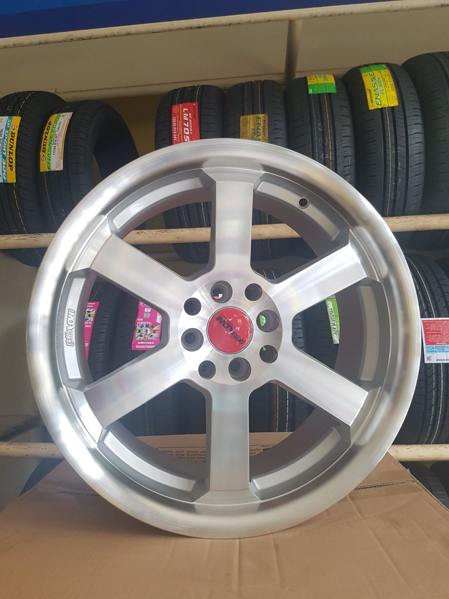 tons_ts's tweet image. For Sale Velg GettinLow R17 H8