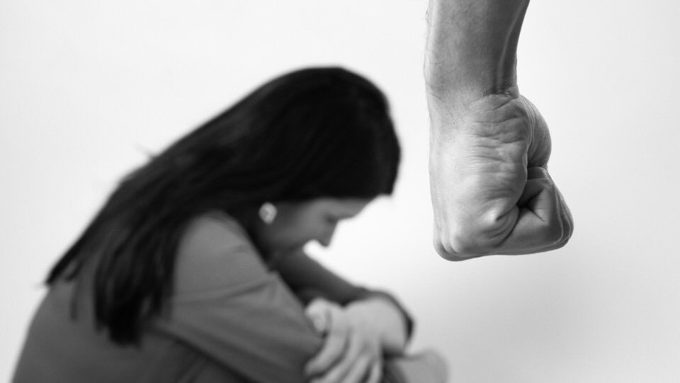 fundaciondewaal's tweet photo. El Día Internacional de la No Violencia, fue decretado por la ONU en honor a Mahatma Gandhi, quien definiese la no violencia como: "la mayor fuerza a disposición de la humanidad". Esta fuerza debe iniciar desde un embarazo con cuidados y con mucho amor.

#35FdW https://t.co/9DlC4jWz01