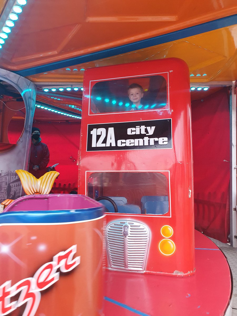 IamTheNatNat's tweet photo. Unexpected long day at @CodonasAberdeen today with @alzasto and Alex's first proper time at an amusement park but seemed to have fun which was the most important thing #Aberdeen #Codonas #Scotland #beach #doubledecker https://t.co/MM8m6cSNkk